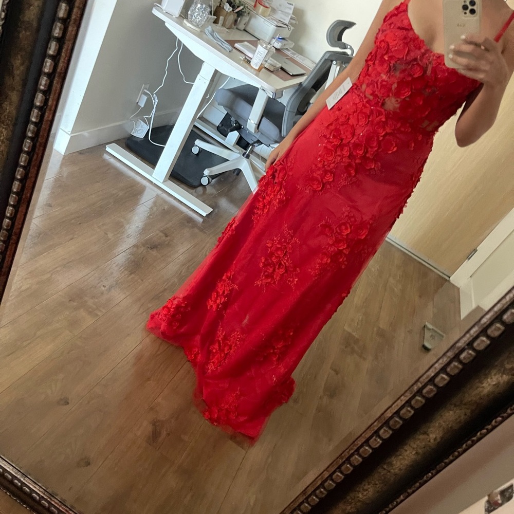 Alamour the label MAGDA - RED size Medium NWT never worn. Sold out.